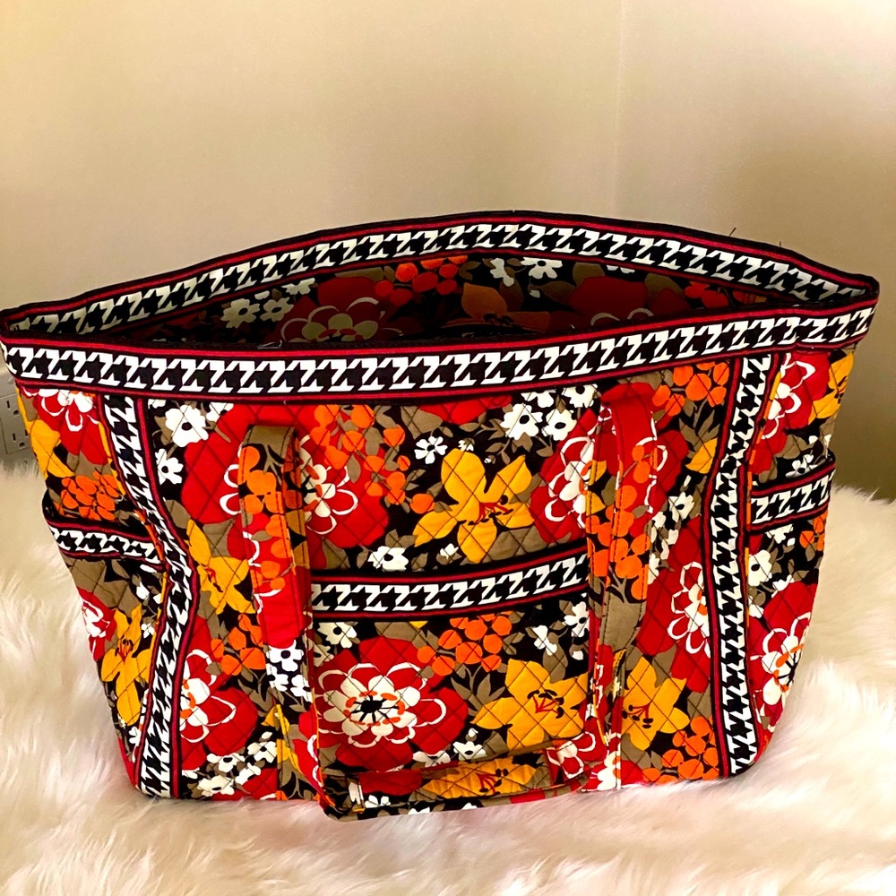 Brand New Vera Bradley Grand Tote!